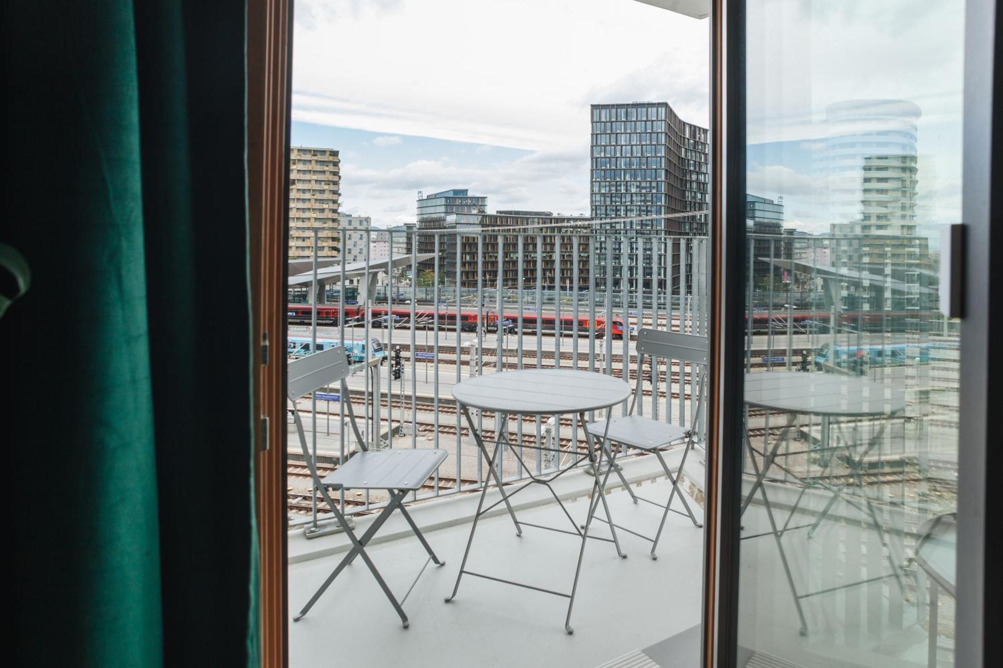 Decorous Cozy City View Suite Vienne Extérieur photo